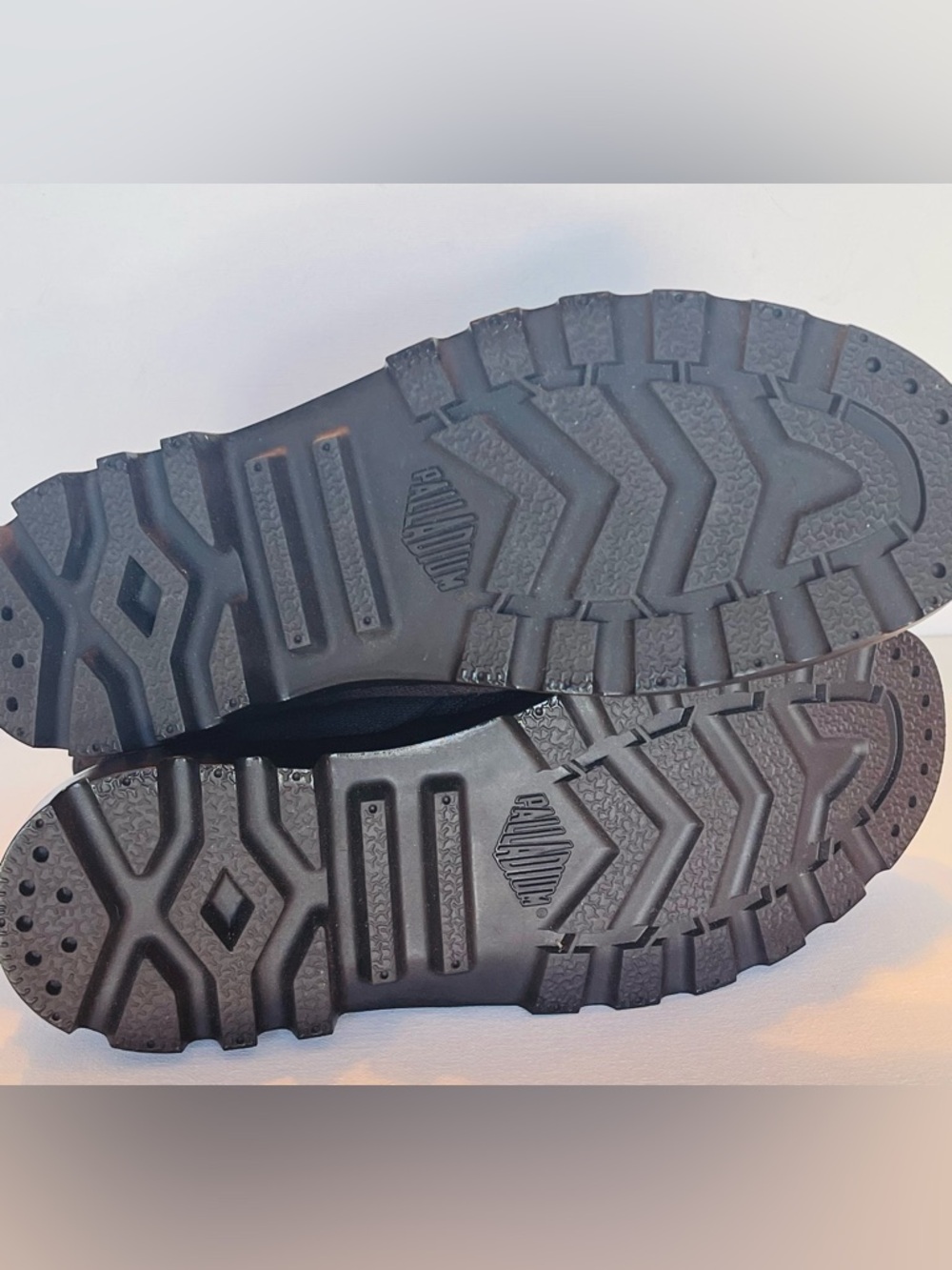 NEW PALLADIUM MENS CANVAS PAMPA HI BOOT BLACK SIZE 7.5 - Picture 14 of 15